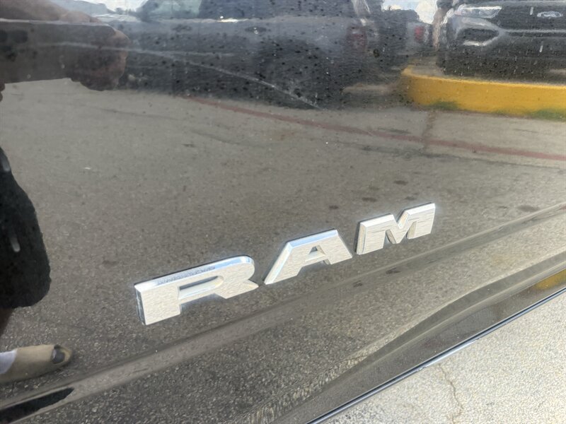 2019 RAM 3500 Big Horn - Photo 13 - Arlington, TX 76011