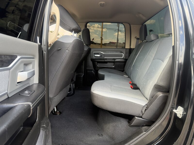 2019 RAM 3500 Big Horn - Photo 17 - Arlington, TX 76011