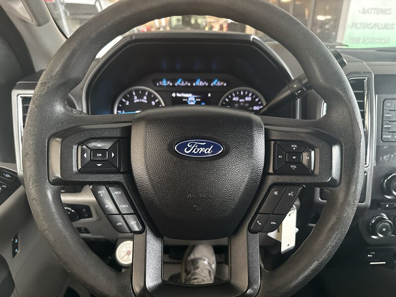 2017 Ford F-250 XLT   - Photo 21 - Arlington, TX 76011
