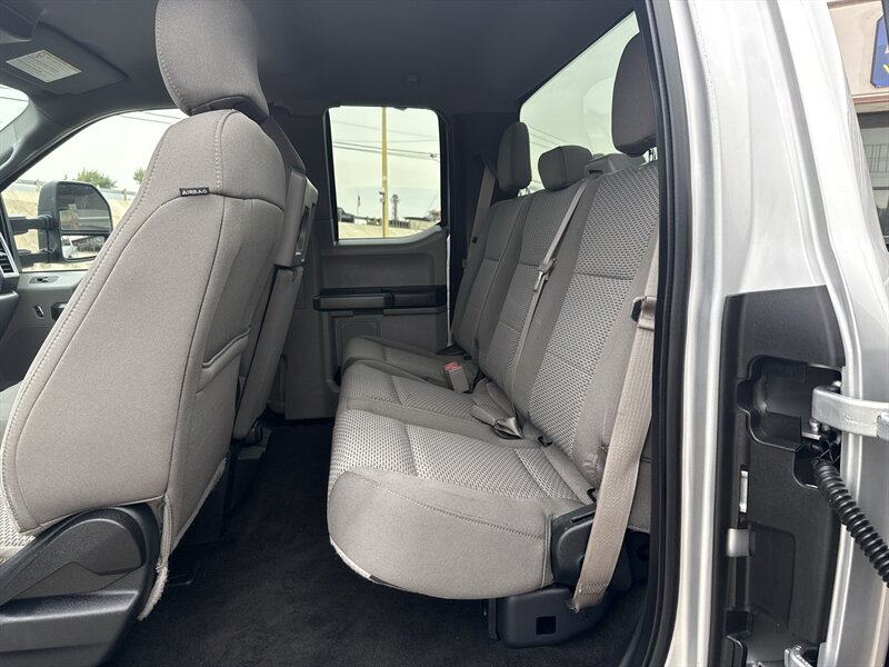 2017 Ford F-250 XLT   - Photo 15 - Arlington, TX 76011