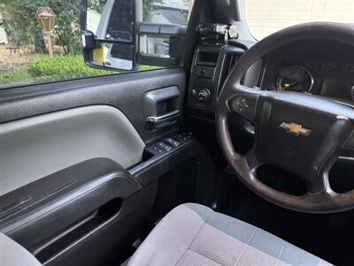 2019 Chevrolet Silverado 2500 Work Truck   - Photo 9 - Gilroy, CA 95020