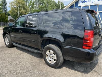 2013 Chevrolet Suburban LT  Fully Loaded - Photo 3 - Mount Clemens, MI 48043