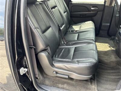 2013 Chevrolet Suburban LT  Fully Loaded - Photo 11 - Mount Clemens, MI 48043