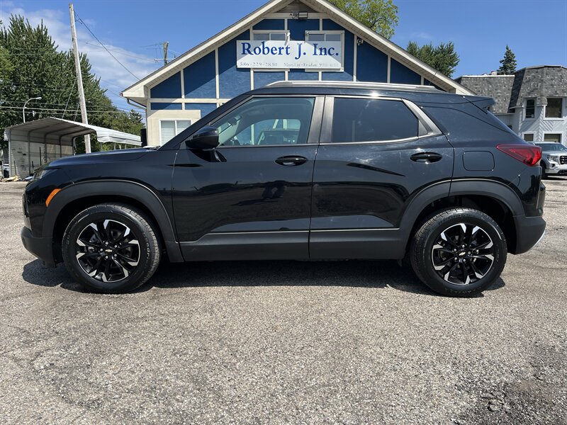 2022 Chevrolet Trailblazer LT   - Photo 1 - Mount Clemens, MI 48043