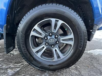 2016 Toyota Tacoma Limited   - Photo 7 - Mount Clemens, MI 48043