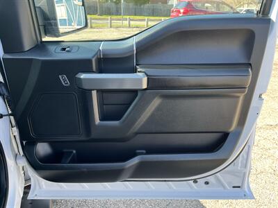 2018 Ford F-150 XLT  FX4 SPORT 302A Package LOADED - Photo 18 - Mount Clemens, MI 48043