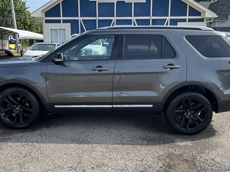 2016 Ford Explorer XLT FULLY LOADED - Photo 1 - Mount Clemens, MI 48043