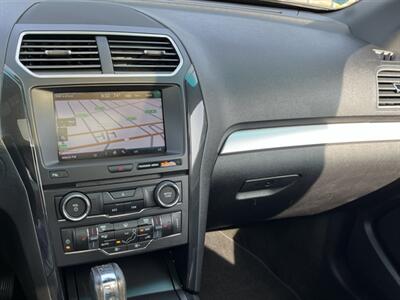 2016 Ford Explorer XLT  FULLY LOADED - Photo 13 - Mount Clemens, MI 48043