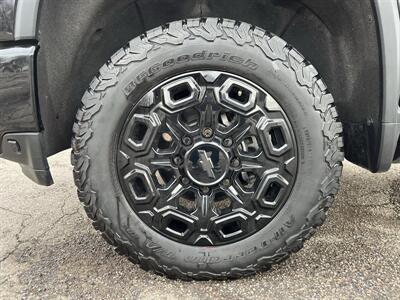 2021 Chevrolet Silverado 2500 High Country - Photo 7 - Mount Clemens, MI 48043