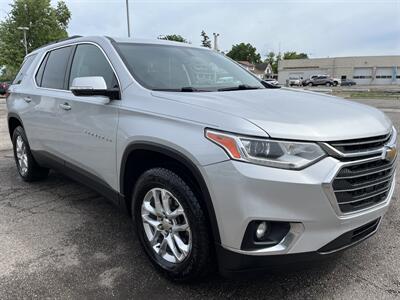 2019 Chevrolet Traverse LT Cloth   - Photo 2 - Mount Clemens, MI 48043