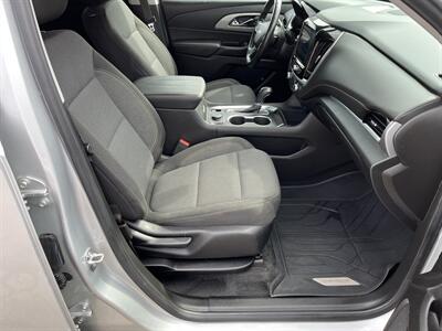 2019 Chevrolet Traverse LT Cloth   - Photo 9 - Mount Clemens, MI 48043