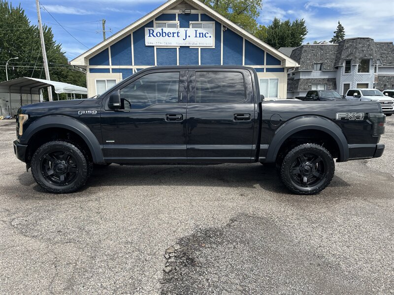 2017 Ford F-150 XLT  FX4 SPORT 302A Package - Photo 1 - Mount Clemens, MI 48043