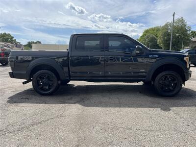 2017 Ford F-150 XLT  FX4 SPORT 302A Package - Photo 6 - Mount Clemens, MI 48043