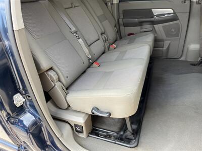 2007 Dodge Ram 3500 SLT  MEGA CAB - Photo 11 - Mount Clemens, MI 48043