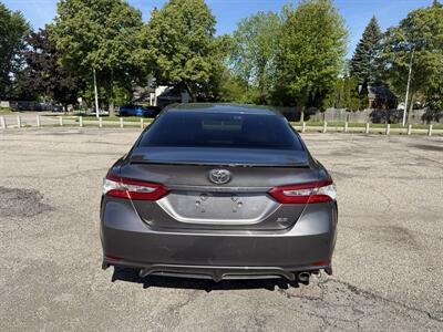 2020 Toyota Camry SE - Photo 6 - Mount Clemens, MI 48043