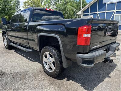 2018 GMC Sierra 2500 SLT “ALL TERRAIN” Fully LOADED - Photo 6 - Mount Clemens, MI 48043