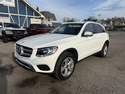 2018 Mercedes-Benz GLC 300   - Photo 2 - Mount Clemens, MI 48043