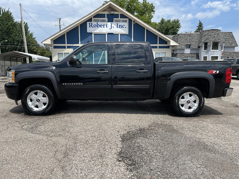 2009 Chevrolet Silverado 1500 LT Crew Cab RWD