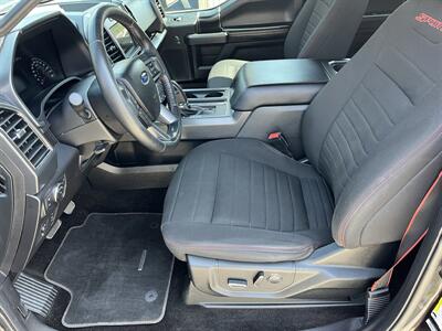 2018 Ford F-150 XLT  FX4 SPORT 302A Package Loaded - Photo 9 - Mount Clemens, MI 48043