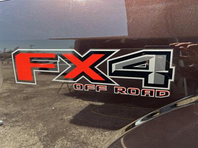 2018 Ford F-150 XLT  FX4 SPORT 302A Package Loaded - Photo 8 - Mount Clemens, MI 48043