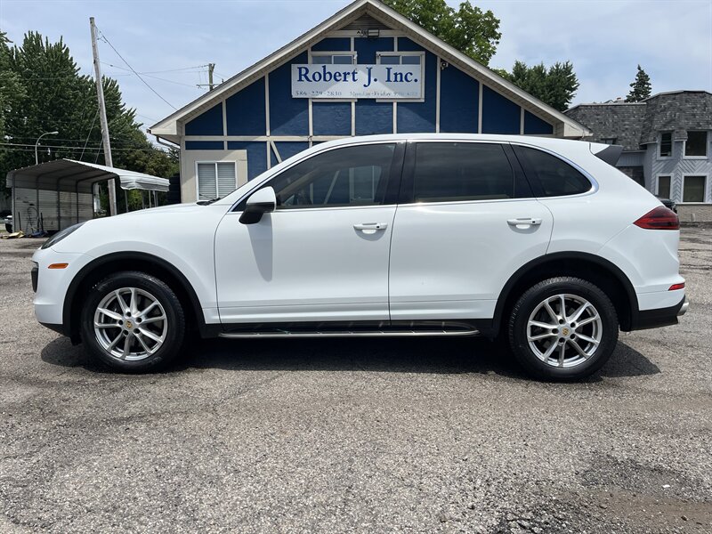 2016 Porsche Cayenne   - Photo 1 - Mount Clemens, MI 48043