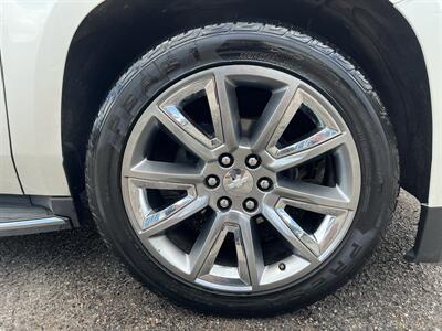 2015 Chevrolet Suburban LTZ - Photo 7 - Mount Clemens, MI 48043