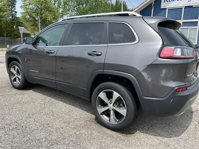 2019 Jeep Cherokee Limited   - Photo 2 - Mount Clemens, MI 48043