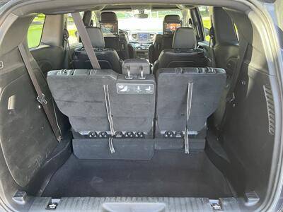 2018 Chrysler Pacifica Touring L Plus - Photo 12 - Mount Clemens, MI 48043