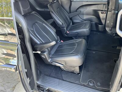 2018 Chrysler Pacifica Touring L Plus - Photo 11 - Mount Clemens, MI 48043