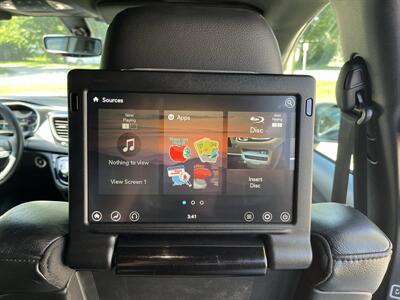 2018 Chrysler Pacifica Touring L Plus - Photo 13 - Mount Clemens, MI 48043