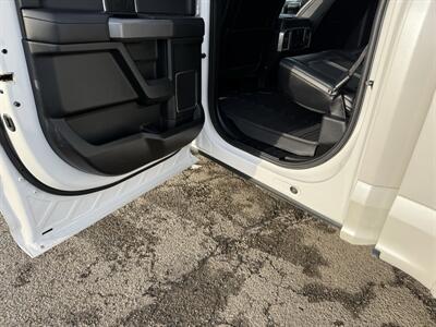 2018 Ford F-150 Platinum   - Photo 13 - Mount Clemens, MI 48043