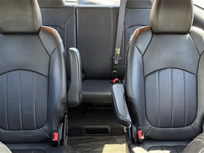 2015 Buick Enclave Premium FULLY LOADED/EVERY OPTION - Photo 18 - Mount Clemens, MI 48043