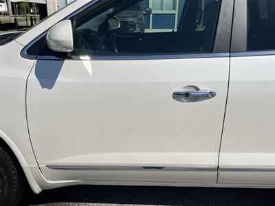 2015 Buick Enclave Premium FULLY LOADED/EVERY OPTION - Photo 9 - Mount Clemens, MI 48043