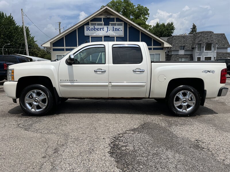 2013 Chevrolet Silverado 1500 LTZ - Photo 1 - Mount Clemens, MI 48043