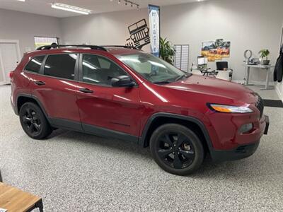 2017 Jeep Cherokee Altitude 4x4 V6 Tow Pkg AND N/C Factory Ext. Warr   - Photo 17 - Coombs, BC V0R 1M0