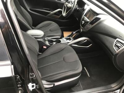 2012 Hyundai Veloster   - Photo 3 - Coombs, BC V0R 1M0