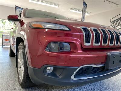 2015 Jeep Cherokee Limited 4x4 Fully Loaded Sunroof Leather Blind Spo   - Photo 20 - Coombs, BC V0R 1M0