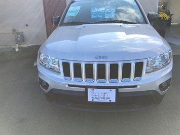 2011 Jeep Compass North 4X4   - Photo 2 - Coombs, BC V0R 1M0