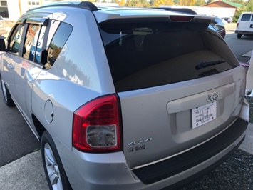 2011 Jeep Compass North 4X4   - Photo 9 - Coombs, BC V0R 1M0