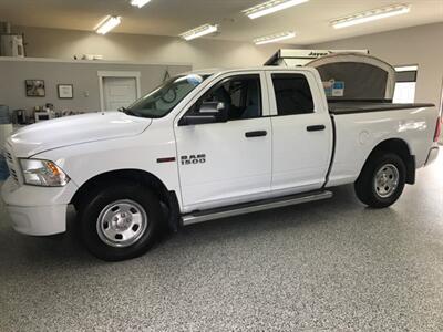 2015 RAM 1500 Quad Cab 4x4 Eco Diesel Tradesman Back up Camera   - Photo 1 - Coombs, BC V0R 1M0