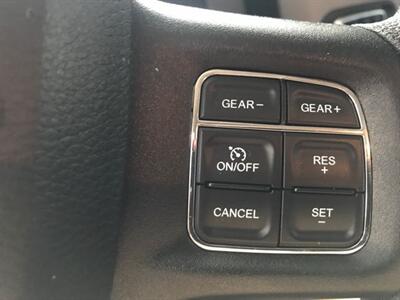 2015 RAM 1500 Quad Cab 4x4 Eco Diesel Tradesman Back up Camera   - Photo 32 - Coombs, BC V0R 1M0