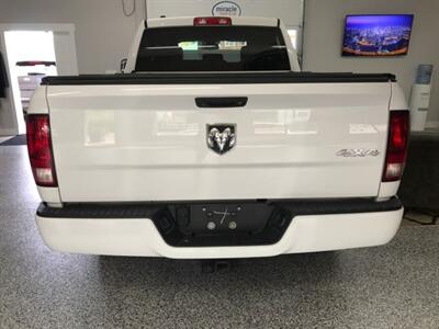 2015 RAM 1500 Quad Cab 4x4 Eco Diesel Tradesman Back up Camera   - Photo 15 - Coombs, BC V0R 1M0