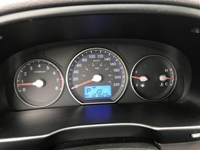 2012 Hyundai Santa Fe GLS power sunroof, heated seats, Full mechanical   - Photo 2 - Coombs, BC V0R 1M0