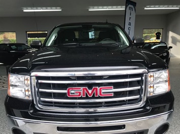 2013 GMC Sierra 1500 Nevada Edition 4x4   - Photo 2 - Coombs, BC V0R 1M0