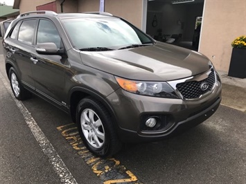 2013 Kia Sorento AWD LX   - Photo 5 - Coombs, BC V0R 1M0