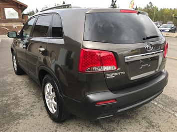 2013 Kia Sorento AWD LX   - Photo 17 - Coombs, BC V0R 1M0