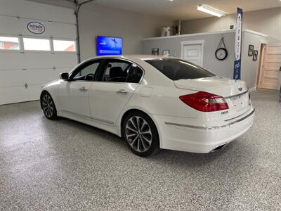 2012 Hyundai Genesis V8 R-Spec  Full Luxury only 84000 kms   - Photo 6 - Coombs, BC V0R 1M0