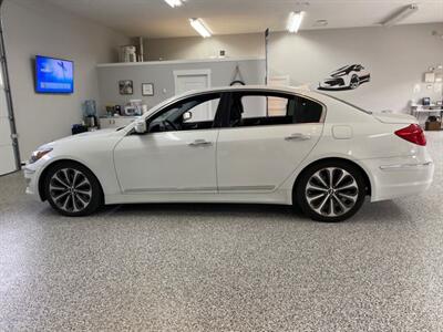 2012 Hyundai Genesis V8 R-Spec  Full Luxury only 84000 kms   - Photo 9 - Coombs, BC V0R 1M0