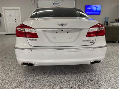 2012 Hyundai Genesis V8 R-Spec  Full Luxury only 84000 kms   - Photo 18 - Coombs, BC V0R 1M0