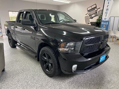 2017 RAM 1500 Express Package 4x4 Q/Cab Factory Warranty   - Photo 9 - Coombs, BC V0R 1M0